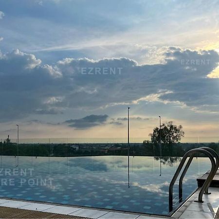 Modern Minimalist Home Retreat Near Lake Garden Taiping Esterno foto