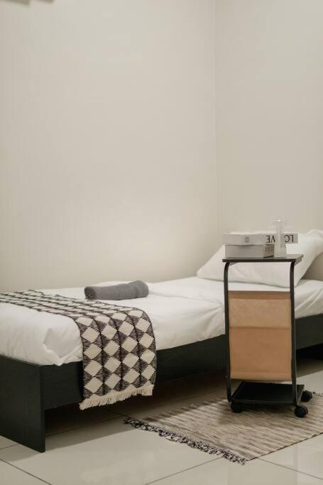 Modern Minimalist Home Retreat Near Lake Garden Taiping Esterno foto